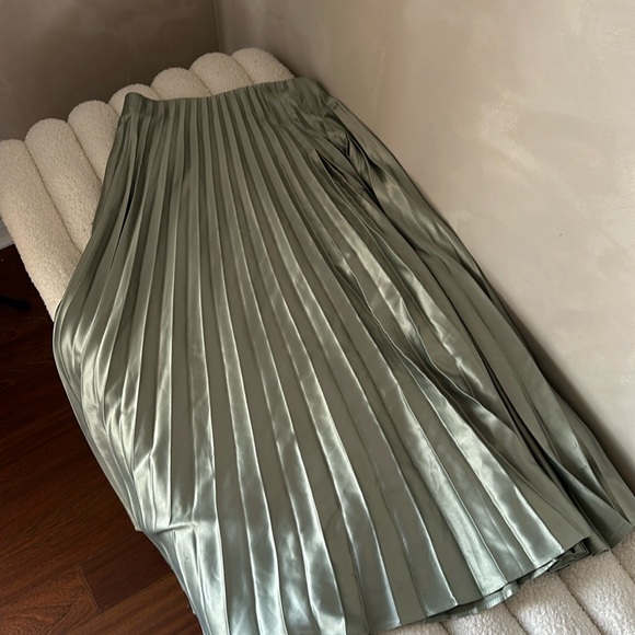 Zara mint maxi skirt - Picture 1 of 1